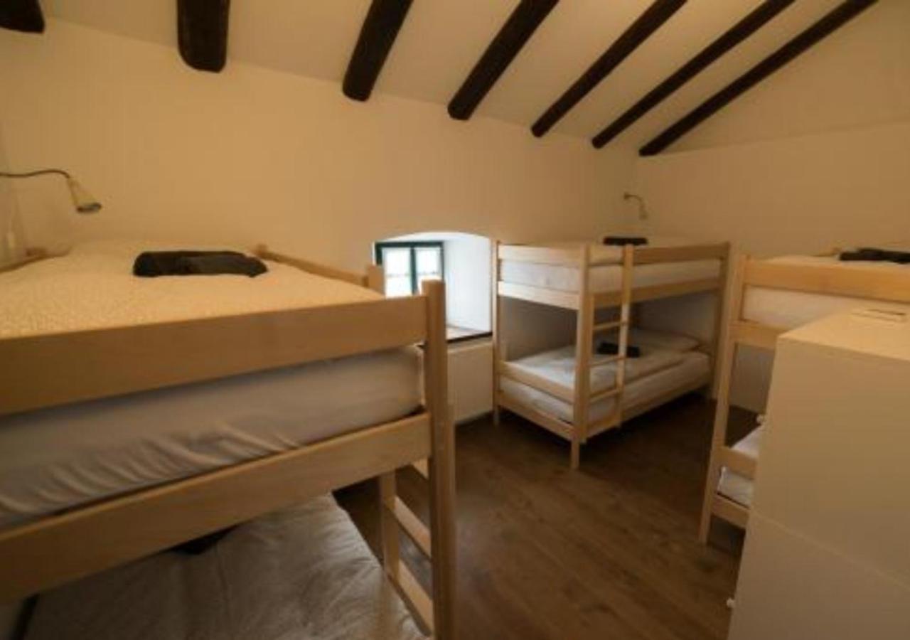Hostel Skrla ディヴァーチャ エクステリア 写真